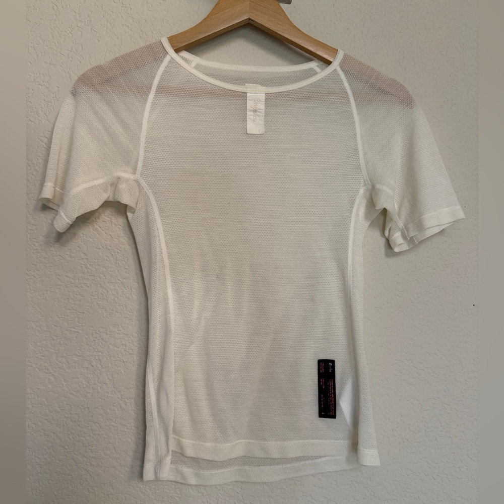 Rapha Women’s White Base Layer Short Sleeve Tee size S